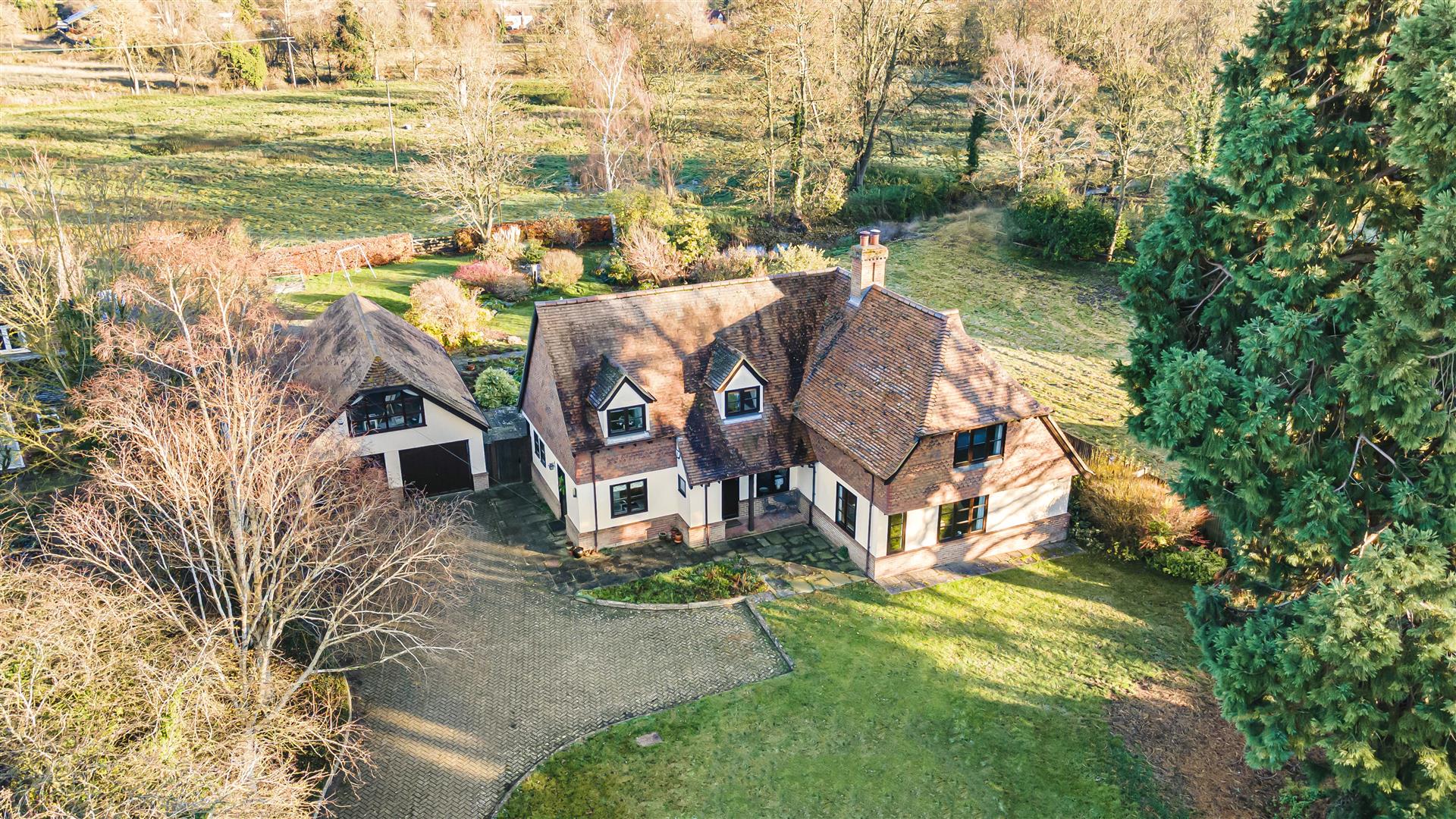 5 Bedroom for sale in Thriplow Cheffins Cambridge Sales